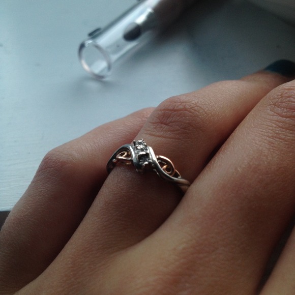 Ring ๐ - Picture 2 of 3