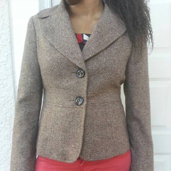 Talbot Petite Blazer. Made of Italian fabric.