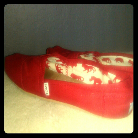 Red Tom's
