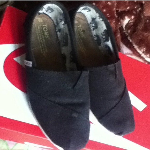 Toms size 8 black