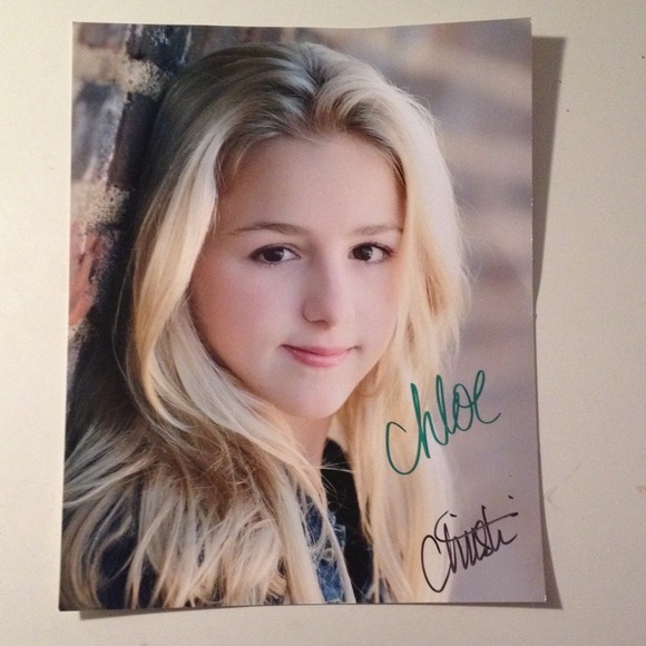 Chloe lukasaik signed photo