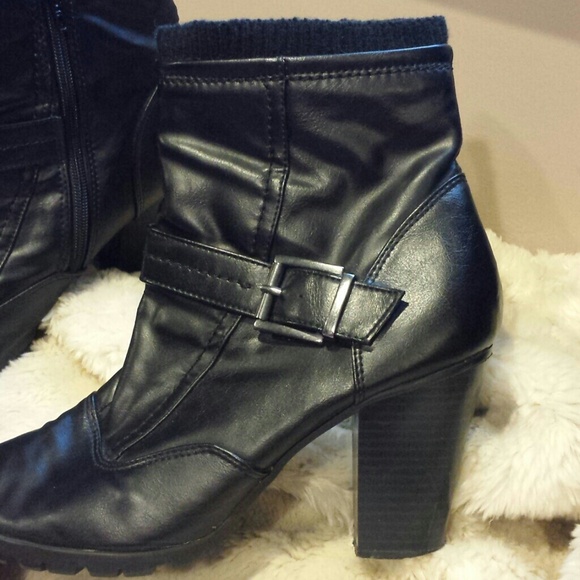 Gifted - Fioni Black Ankle Boots - Picture 3 of 4