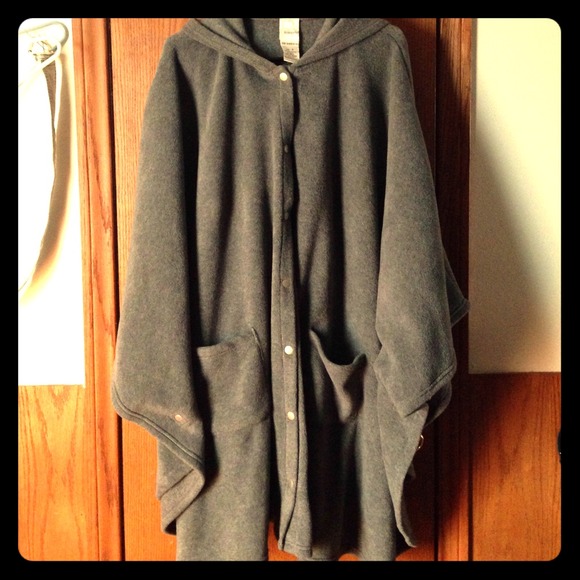 Roaman's Heavy Fleece Snap Sleeves Poncho Oversize