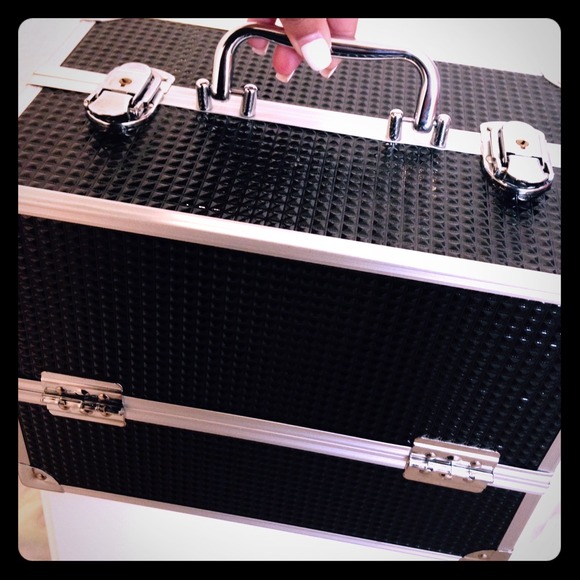 Makeup box