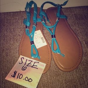 Maurices sandals