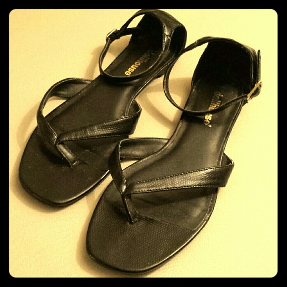 [Dollhouse] Black sandals - Picture 1 of 2