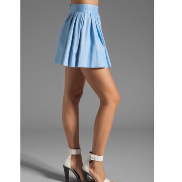 🔱️SOLD 🔱Alice + Olivia Box Pleat Leather Skirt - Picture 2 of 4