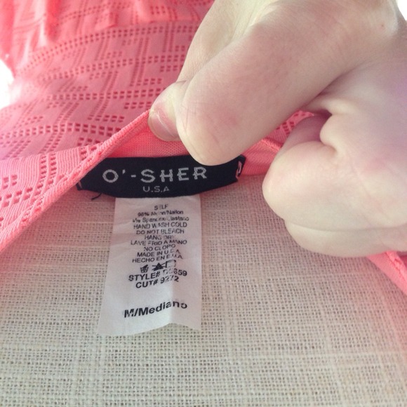 🚫SOLD🚫 NWOT Bright Pink Sweetheart Eyelet Peplum - Picture 4 of 4