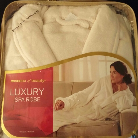 Brand new very soft robe