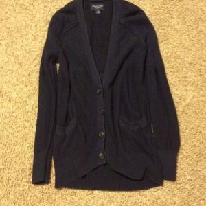 Button up sweater! 💙