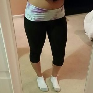 Crop yoga pants