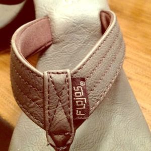 Flojos Flip Flop Heels