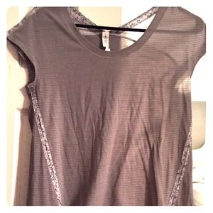 Lululemon top