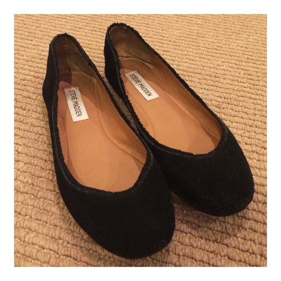 Steve Madden Black Suede Flats
