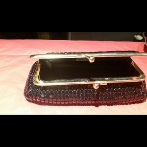 VINTAGE BLACK MESH COSMETIC BAG NEW KISS LOCK CLOSURE