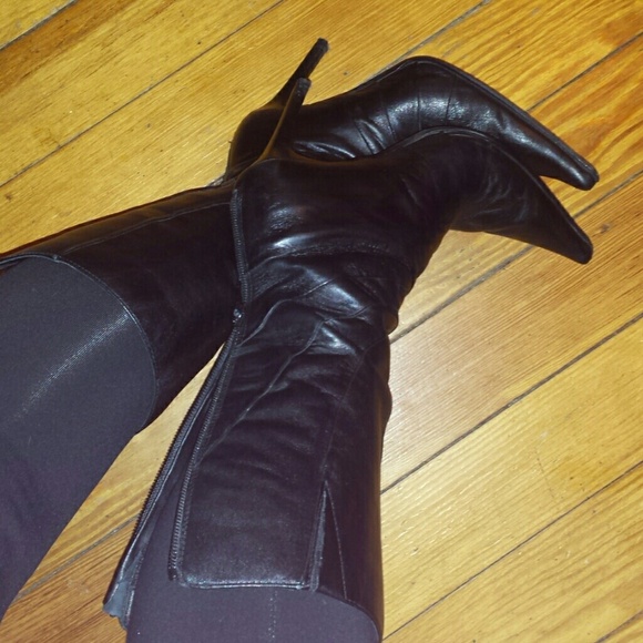 Boots - Picture 2 of 4