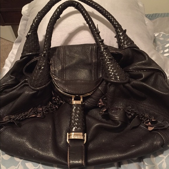 ⭐️Fendi Spy Bag⭐️ sold