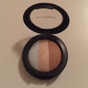 Soften the mood mineralized eye shadow