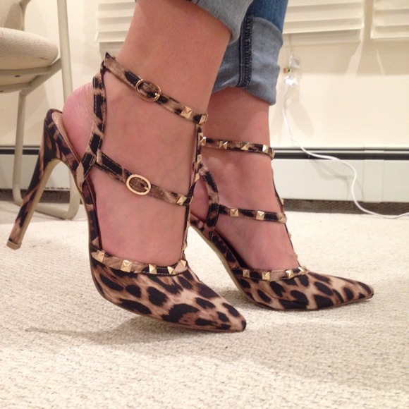 Leopard Rockstud Inspired Pumps!