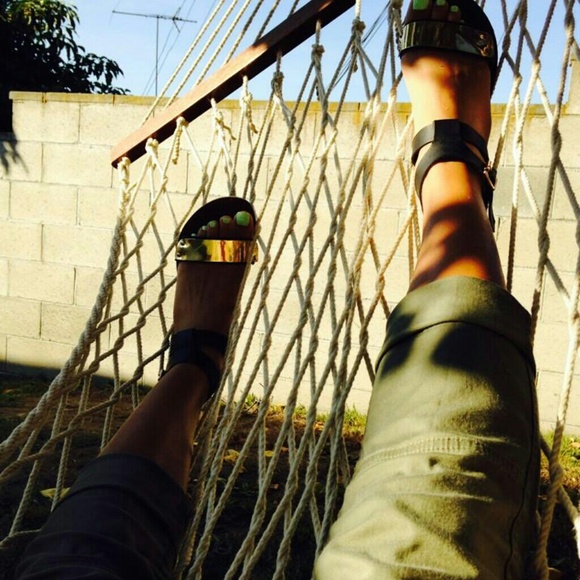 Sandles Size 7