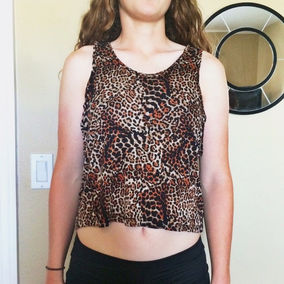 Cheetah print muscle tee