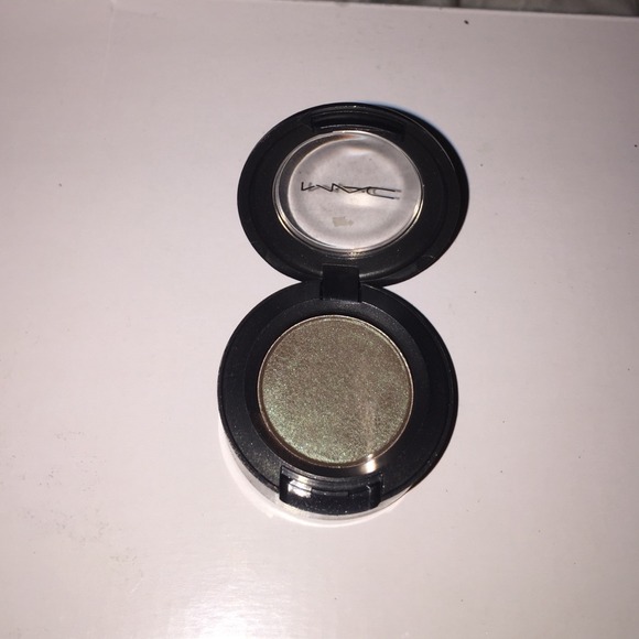 Mac club single shadow