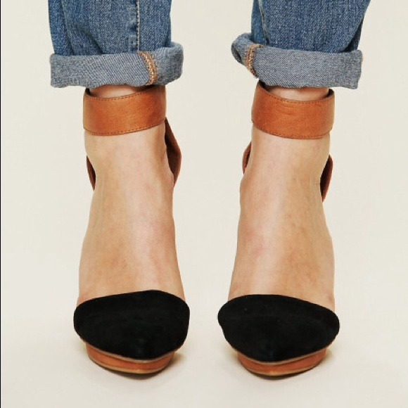 Jeffrey Campbell Shoes - JEFFREY CAMPBELL SOLITAIRE PUMPS HEELS | 7.5 Jeffrey Campbell Shoes - JEFFREY CAMPBELL SOLITAIRE PUMPS HEELS | 7.5