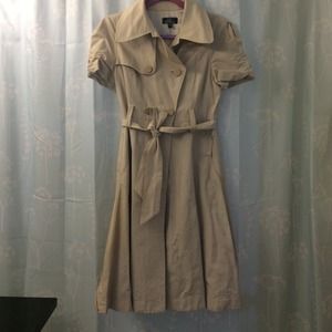 2b Bebe trench coat