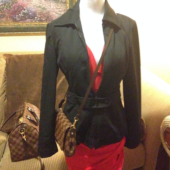 🎀 Front zip light jacket, small🎀 - Picture 2 of 4