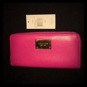 Michael Kors Fuschia Zip Wallet