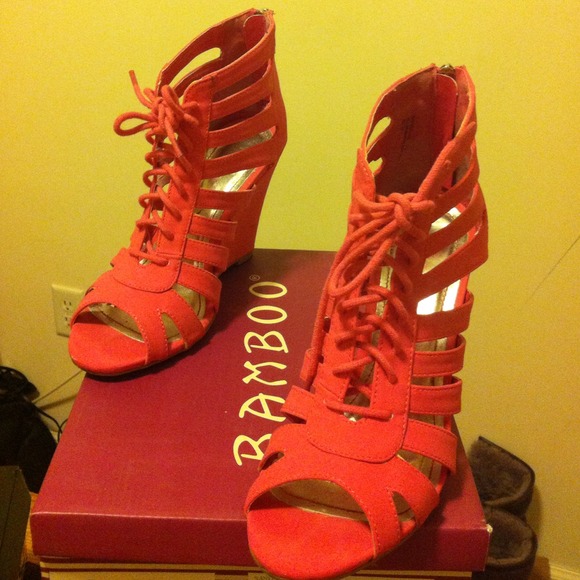 Sandals - Picture 3 of 3