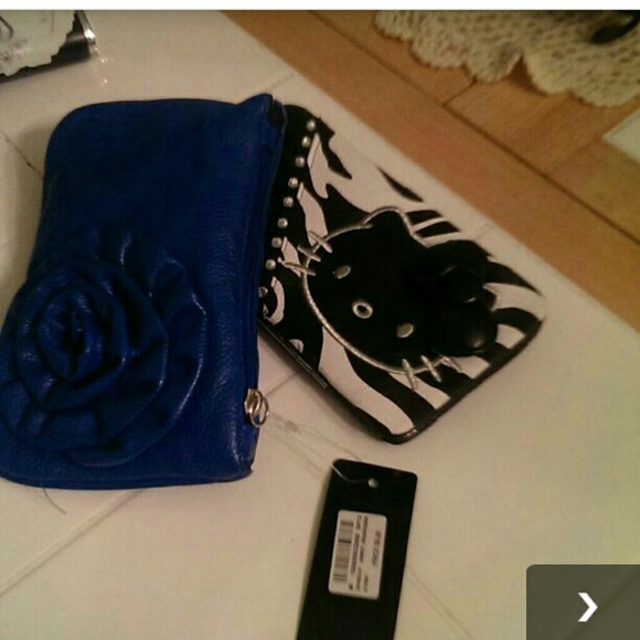 Wrist purses
