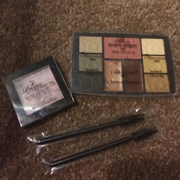 Makeup Bundle - Picture 4 of 4