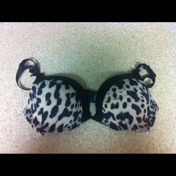 Bombshell VS Bra