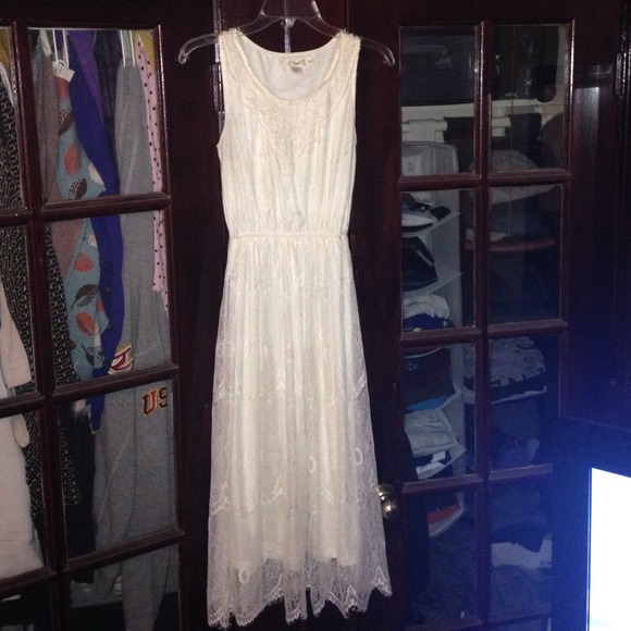 White lace dress