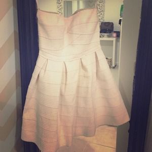 Bandage light pink dress