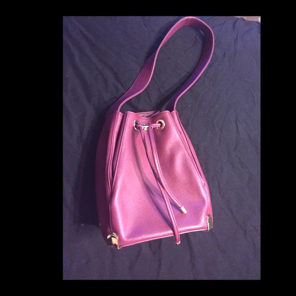 Vince camuto. Handbag maroon