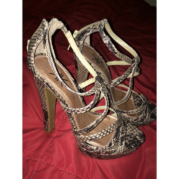 Kardashian Kollection Heels