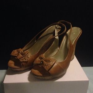 Guess, wedges