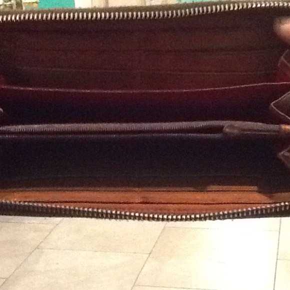 Walet - Picture 3 of 4