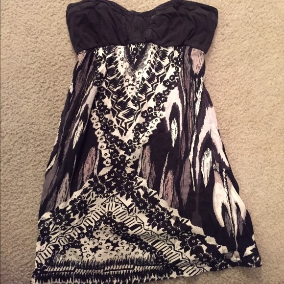 Billabong Dresses & Skirts - 🚫SOLD🚫BILLABONG STRAPLESS MINI DRESS SIZE MEDIUM