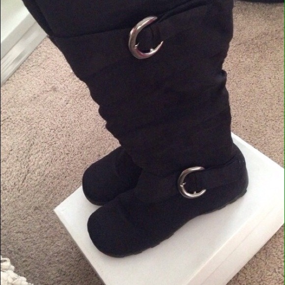 Black boots
