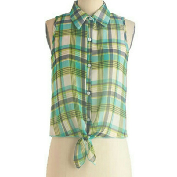 *SALE* NWOT S Plaid Tie-Front Top by Eringie
