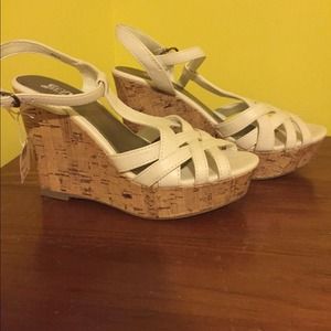 Wedge heels