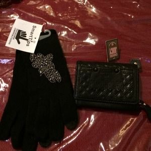 Gloves, Wallet