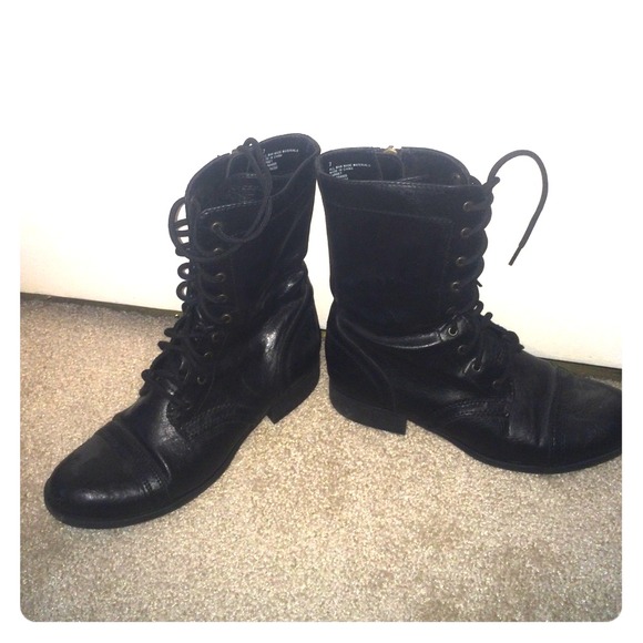 Combat boot