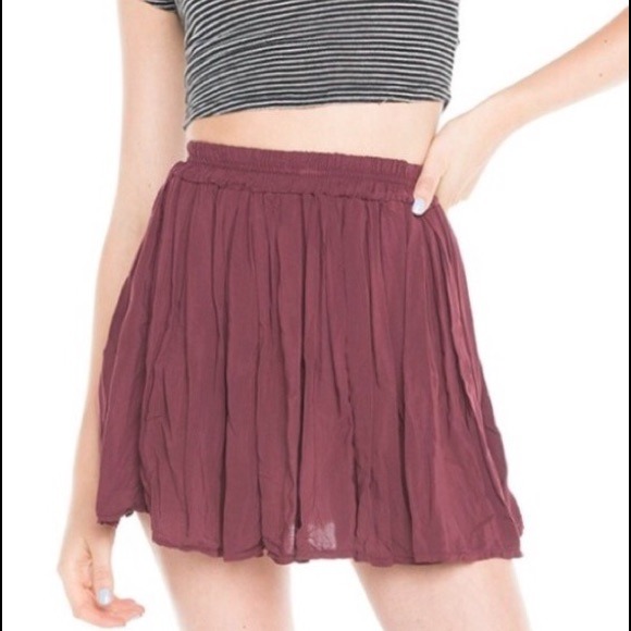Brandy Melville maroon skirt