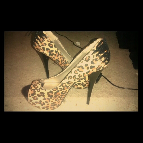 Charlotte russe Cheetah print heels