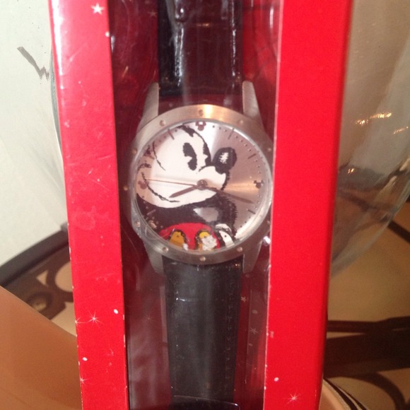 Disney Mickey Mouse watch limited edt