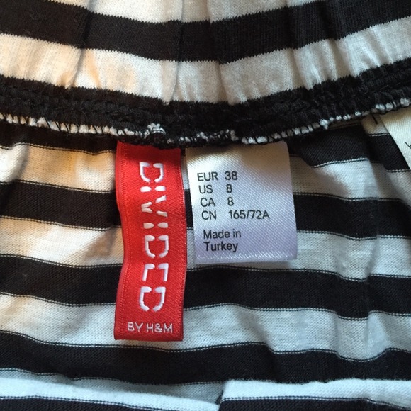 Divided by H&M - Black & White striped skirt - Picture 3 of 3